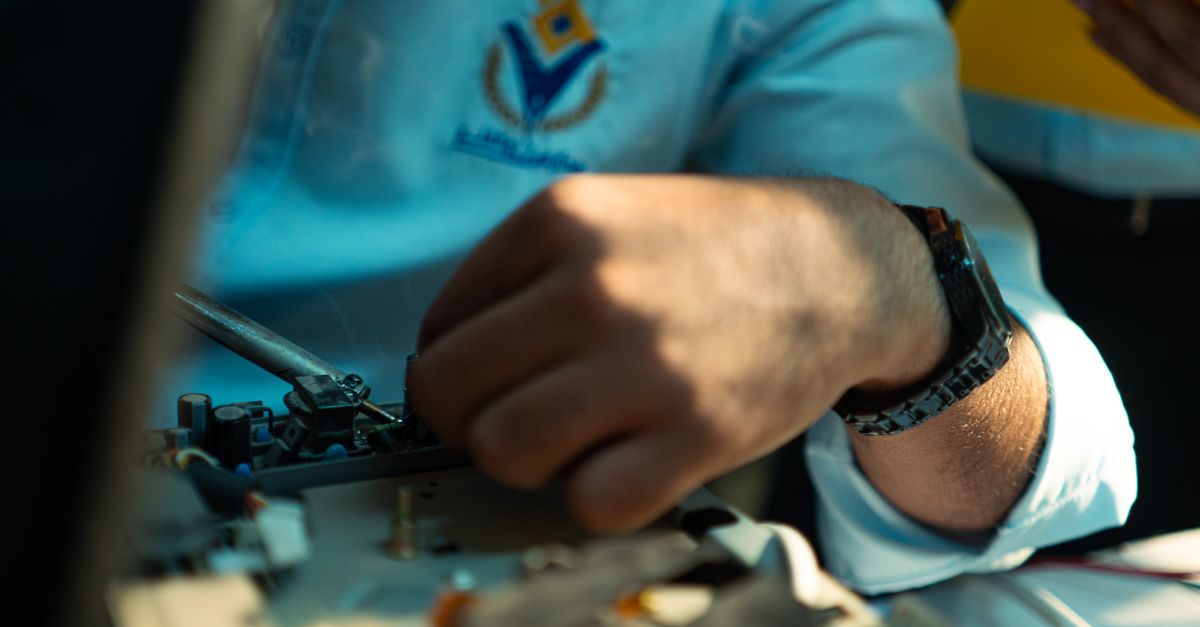 key maker professional — Oyster Bay Locksmiths