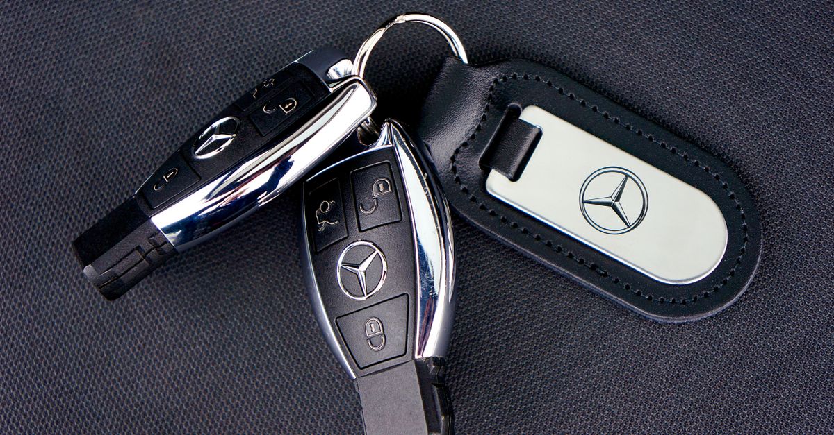 Can a Locksmith Program My Key Fob? What the Process Actually Involves — Oyster Bay Locksmiths