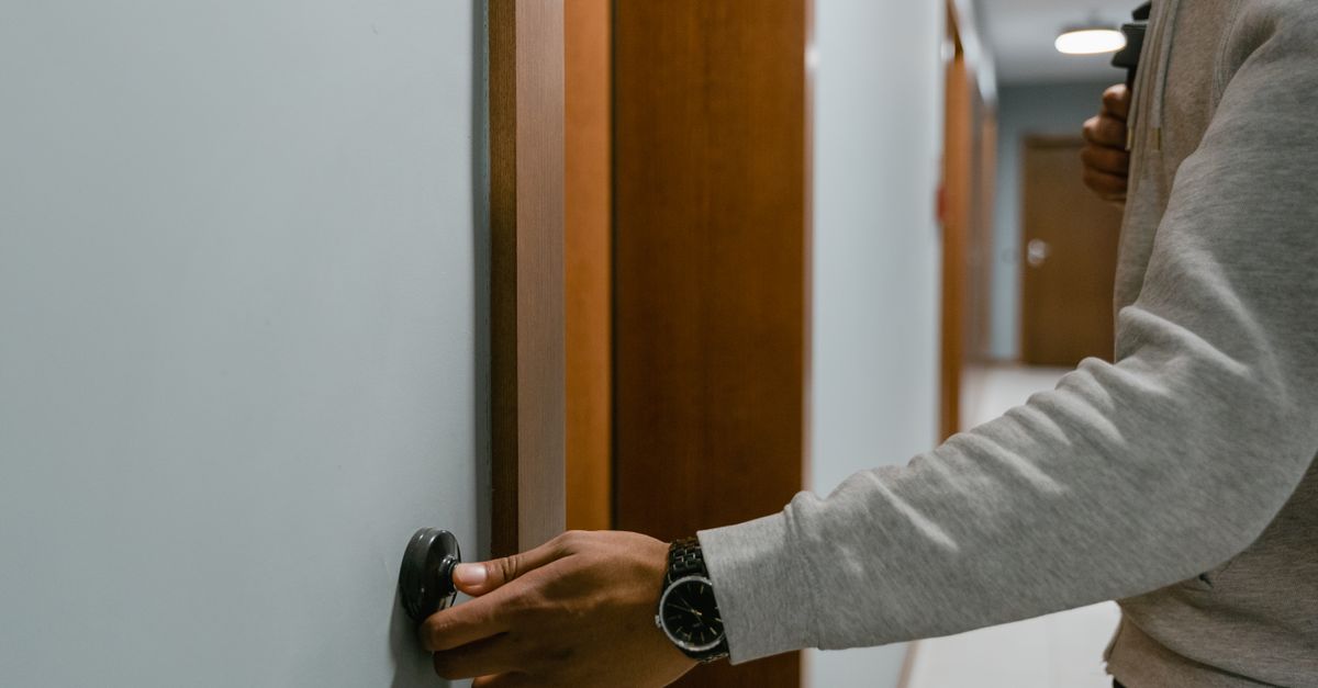 The Full-Service Commercial Locksmith Visit: More Than Just Rekeying — Oyster Bay Locksmiths